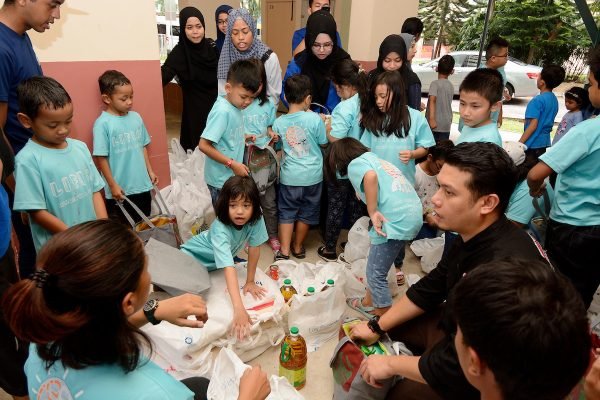 Ramadan 4 Life Ramadan 4 Life event by Rahmatan Lil Alamin Foundation at Block 8 Lorond Lew Lian on Saturday, June 9, 2018. Photo: MUIS